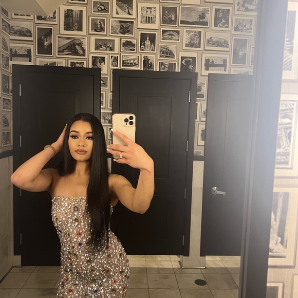 Bella custom dress -ALGLIST - Picture 3 of 3